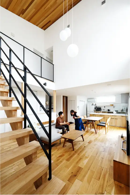 ノイズを抑えた、シンプルで美しい室内空間のイメージ